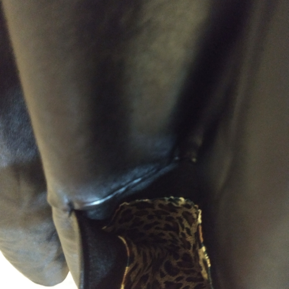 Pleater Jacket - Picture 6 of 6